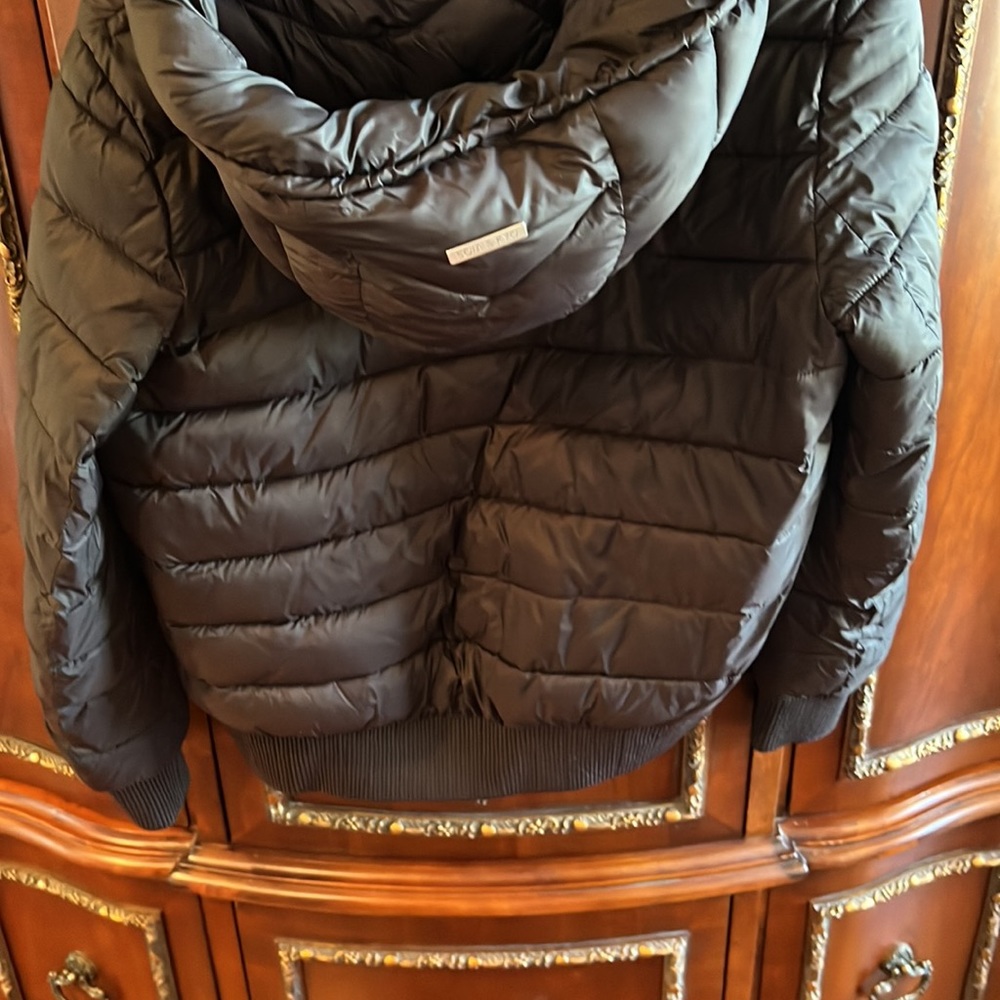 Jacket - Picture 5 of 5